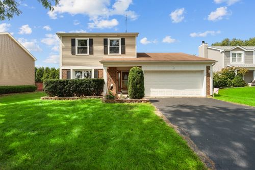 40 Rosewood Dr, Roselle, IL, 60172-1937 | Card Image