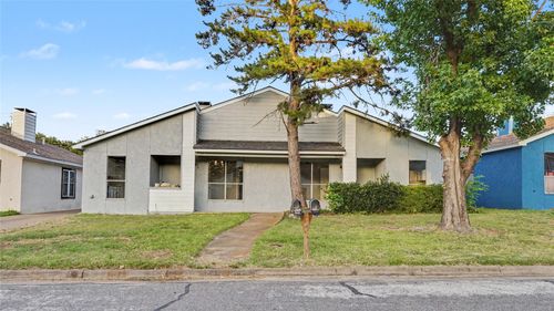2755 Parkchester Drive, Arlington, TX, 76015 | Card Image