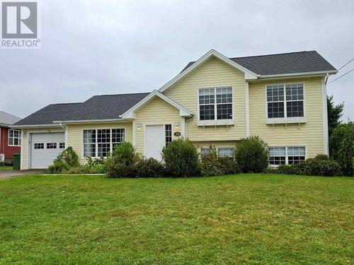 38 Sandlewood St, Charlottetown, PE, C1E0A6 | Card Image