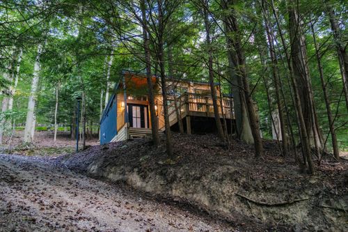 31 Seneca Ln, Sugar Grove, OH, 43155 | Card Image