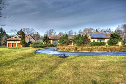 4 Mallard Dr, Lloyd Harbor, NY, 11743-9712 | Card Image