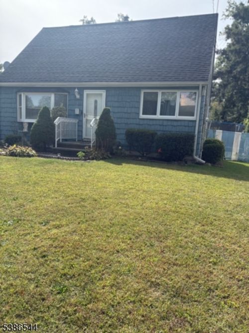 910 Apgar Ter, Rahway, NJ, 07065-2114 | Card Image