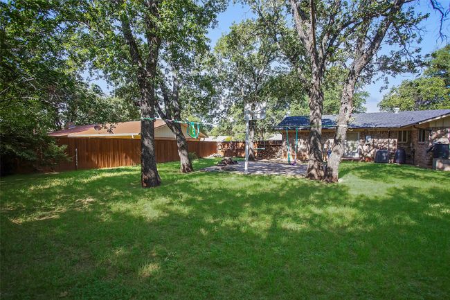 1309 Cliff Dr, House other with 3 bedrooms, 3 bathrooms and null parking in Graham TX | Image 25