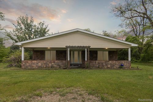 17935 Martinsville Rd, Sumpter Township, MI, 48111-8700 | Card Image