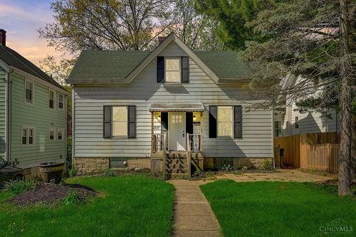  Mignon Avenue, Cincinnati, OH, 45211 | Card Image