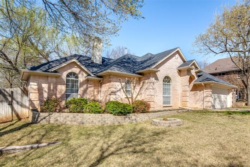 1214 Sandhurst Ct, Grapevine, TX, 76051-5071 | Card Image