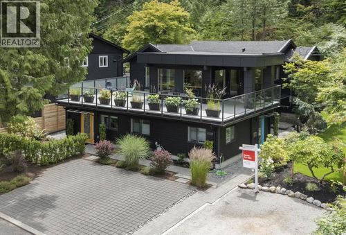 4507 Summerside Lane, North Vancouver, BC, V7G1H4 | Card Image