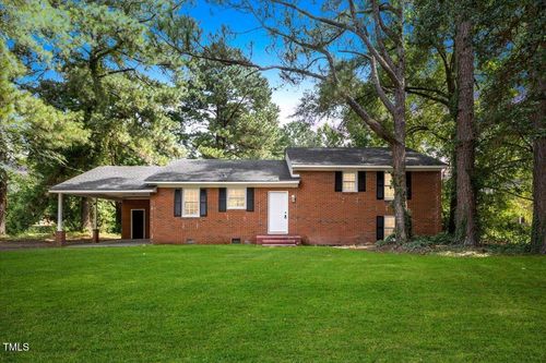 303 Mcarthur St, Goldsboro, NC, 27530-7143 | Card Image
