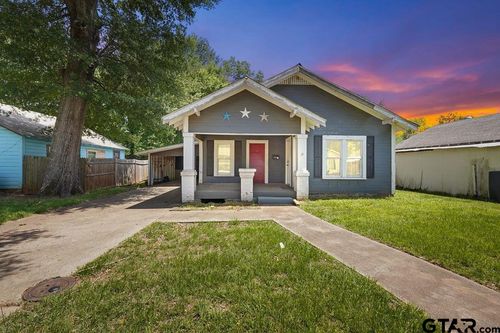 717 Nacogdoches St, Jacksonville, TX, 75766-2544 | Card Image