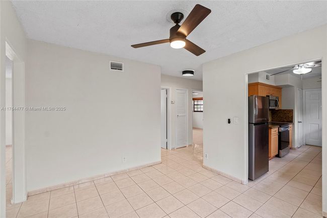 270 W 15 Th St, House other with 3 bedrooms, 1 bathrooms and null parking in Hialeah FL | Image 8