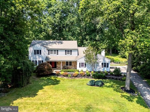 1064 Beaumont Rd, BERWYN, PA, 19312-2041 | Card Image