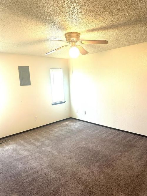 1-1816 Wren St, Norman, OK, 73069-8682 | Card Image