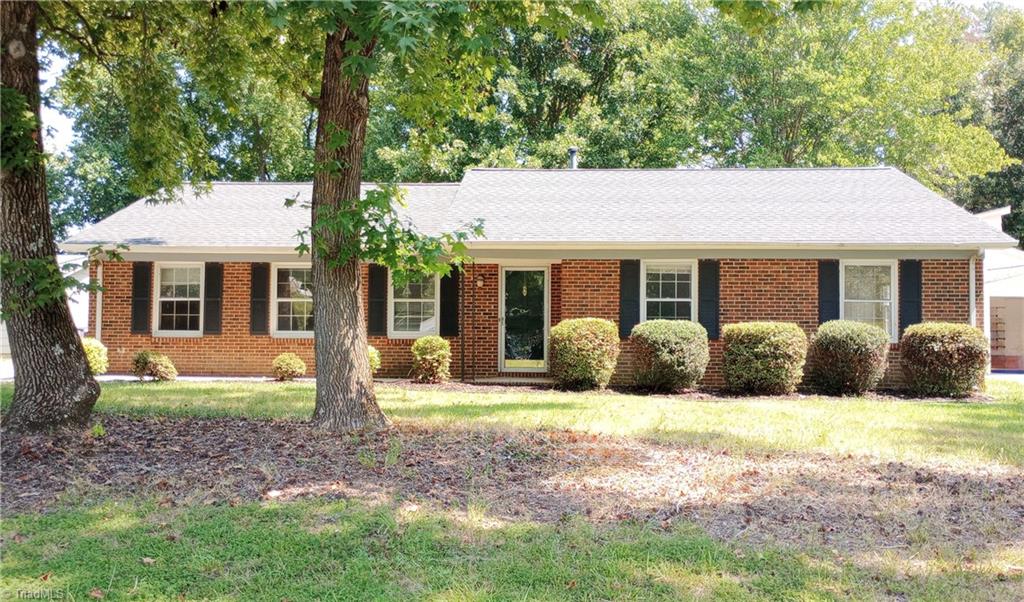 Lawndale Dr, Greensboro, NC 27455