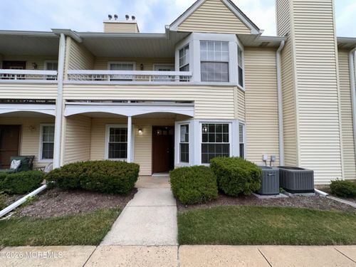 16 Fryer Ct, Hightstown, NJ, 08520-3020 | Card Image
