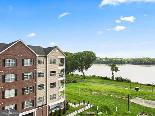 16421 River View Dr, BRISTOL, PA, 19007 | Card Image
