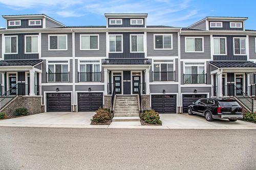 2719 Bristol Ridge Dr, Ann Arbor, MI, 48105-3173 | Card Image