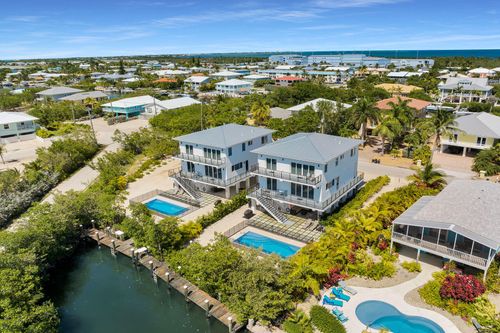 837 Copa D Oro, Marathon, FL, 33050-2402 | Card Image