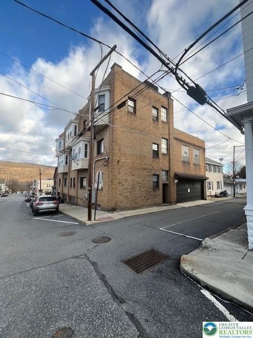 3-201 E Kline Ave, Lansford, PA, 18232-2115 | Card Image