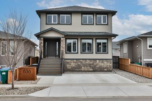 636 Aquitania Blvd W, Lethbridge, AB, T1J5G5 | Card Image