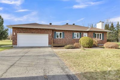 1284 Ben Royal Ave, House other with 3 bedrooms, 2 bathrooms and 8 parking in Greely ON | Image 1