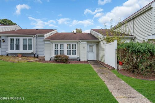 439 Chesterfield Ct, Toms River, NJ, 08757 | Card Image