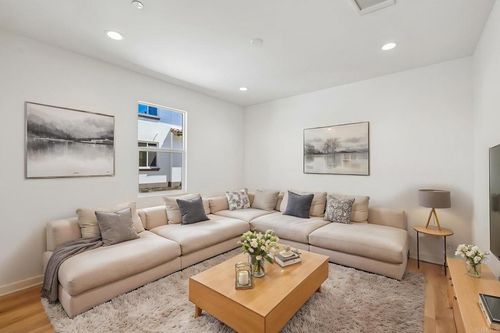 329 Jimson Gln, Escondido, CA, 92025-0011 | Card Image