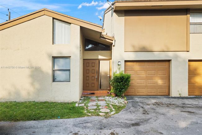 a-16 - 8416 N Missionwood Cir, Townhouse with 3 bedrooms, 2 bathrooms and null parking in Miramar FL | Image 2