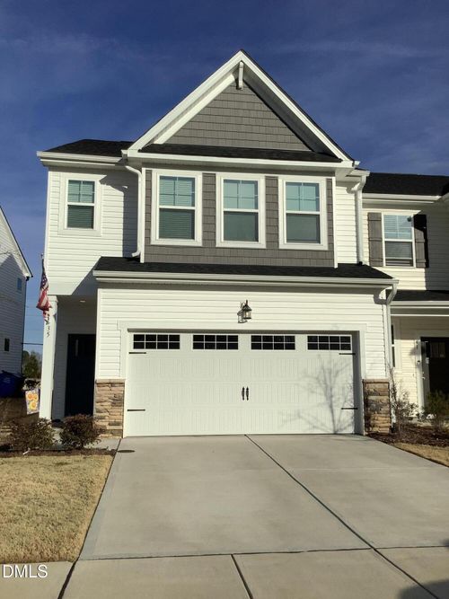 35 Village Edge Dr, Lillington, NC, 27546-5233 | Card Image