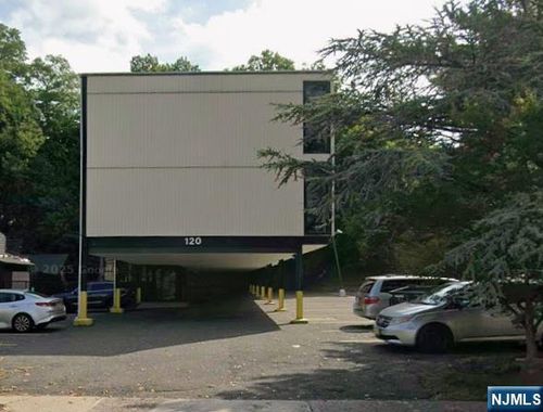 120 County Rd, Tenafly, NJ, 07670-1854 | Card Image