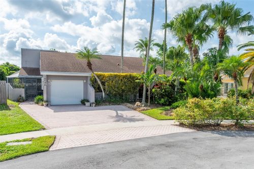16796 Royal Poinciana Dr, Weston, FL, 33326-1541 | Card Image