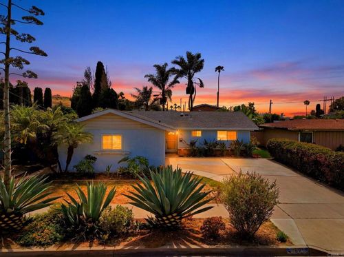 127 Flamingo Dr, Oceanside, CA, 92054-3803 | Card Image