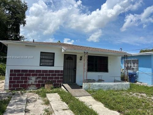 2961 Nw 59th St, Miami, FL, 33142-2250 | Card Image