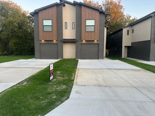 2640-2642 Hutchinson St, Fort Worth, TX, 76106-7439 | Card Image