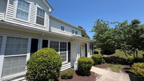 1028 Grace Hill Dr, Virginia Beach, VA, 23455-2581 | Card Image