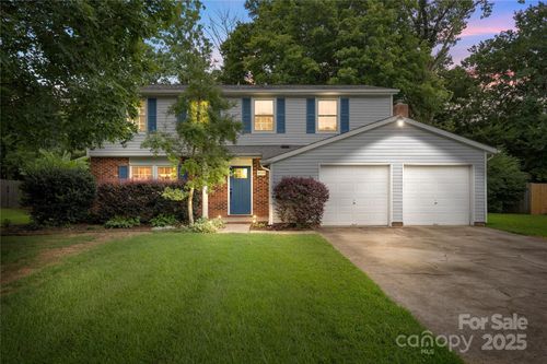 5919 Carpenter Dr, Charlotte, NC, 28226-8208 | Card Image