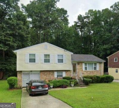 6695 Hidden Brook Trail, House other with 3 bedrooms, 1 bathrooms and null parking in College Park GA | Image 1