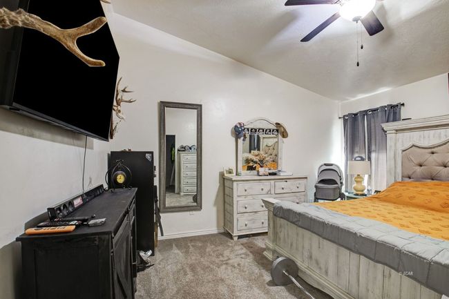 436 Country Club Plz, House other with 4 bedrooms, 2 bathrooms and null parking in Spring Creek NV | Image 9