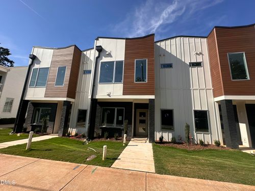 152112 Sunrise Ave, Raleigh, NC, 27608-2629 | Card Image