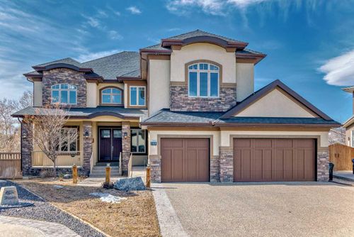 137 Aspen Summit Heath Sw, Home with 7 bedrooms, 6 bathrooms and 6 parking in Calgary AB | Card Image