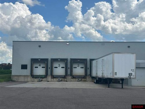 706 N Victory Dr, Mankato, MN, 56001-6803 | Card Image