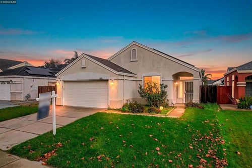 686 Anderson Way, Rio Vista, CA, 94571-1278 | Card Image