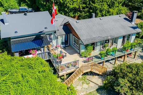 8270 Manson St, Mission, BC, V2V6P9 | Card Image