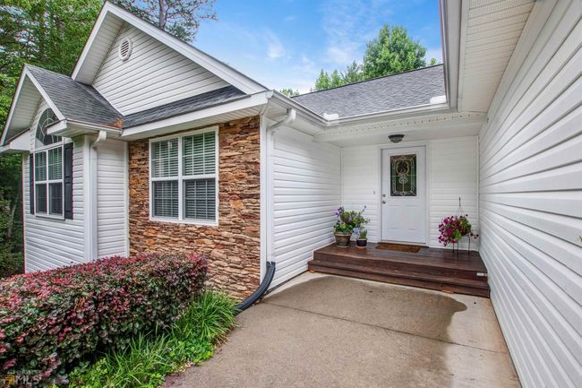 438 Applewood Ct, House other with 3 bedrooms, 2 bathrooms and 2 parking in Clarkesville GA | Image 4