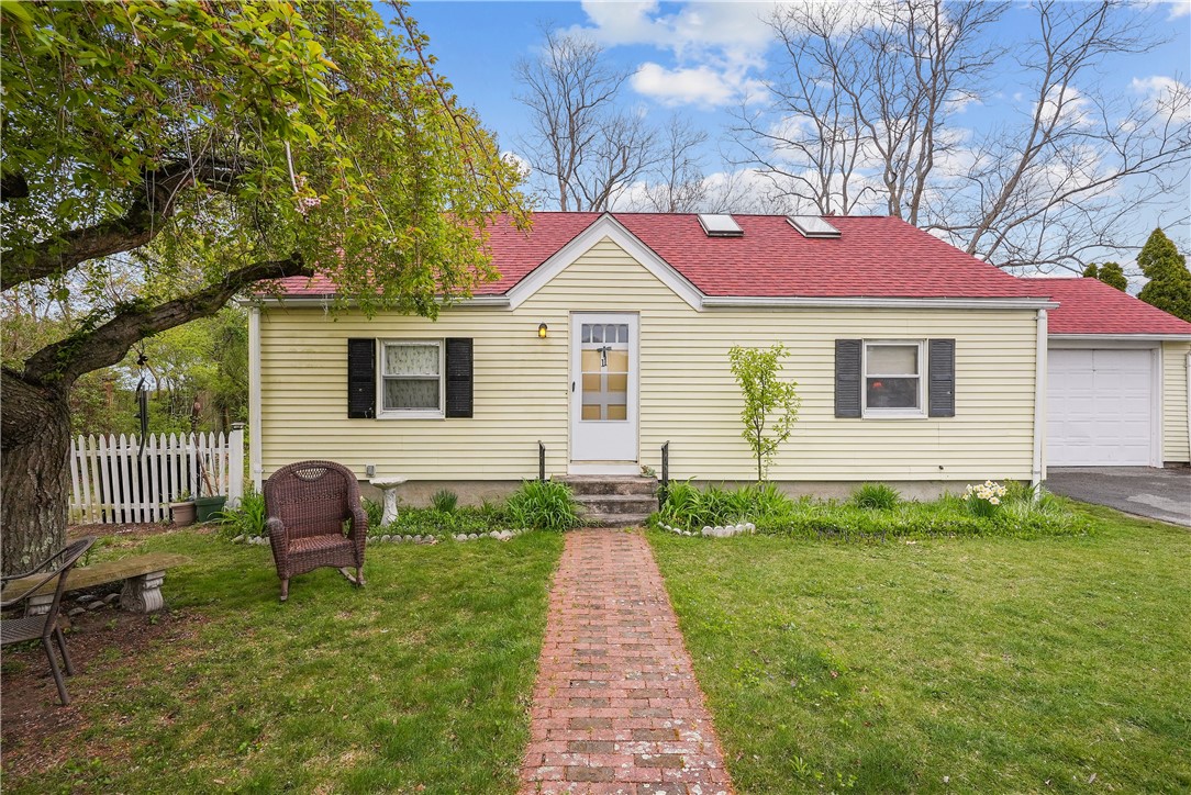 Haswill St, Warwick, RI 02889