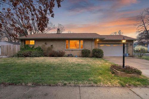 404 Rockport Rd, Janesville, WI, 53548-5123 | Card Image