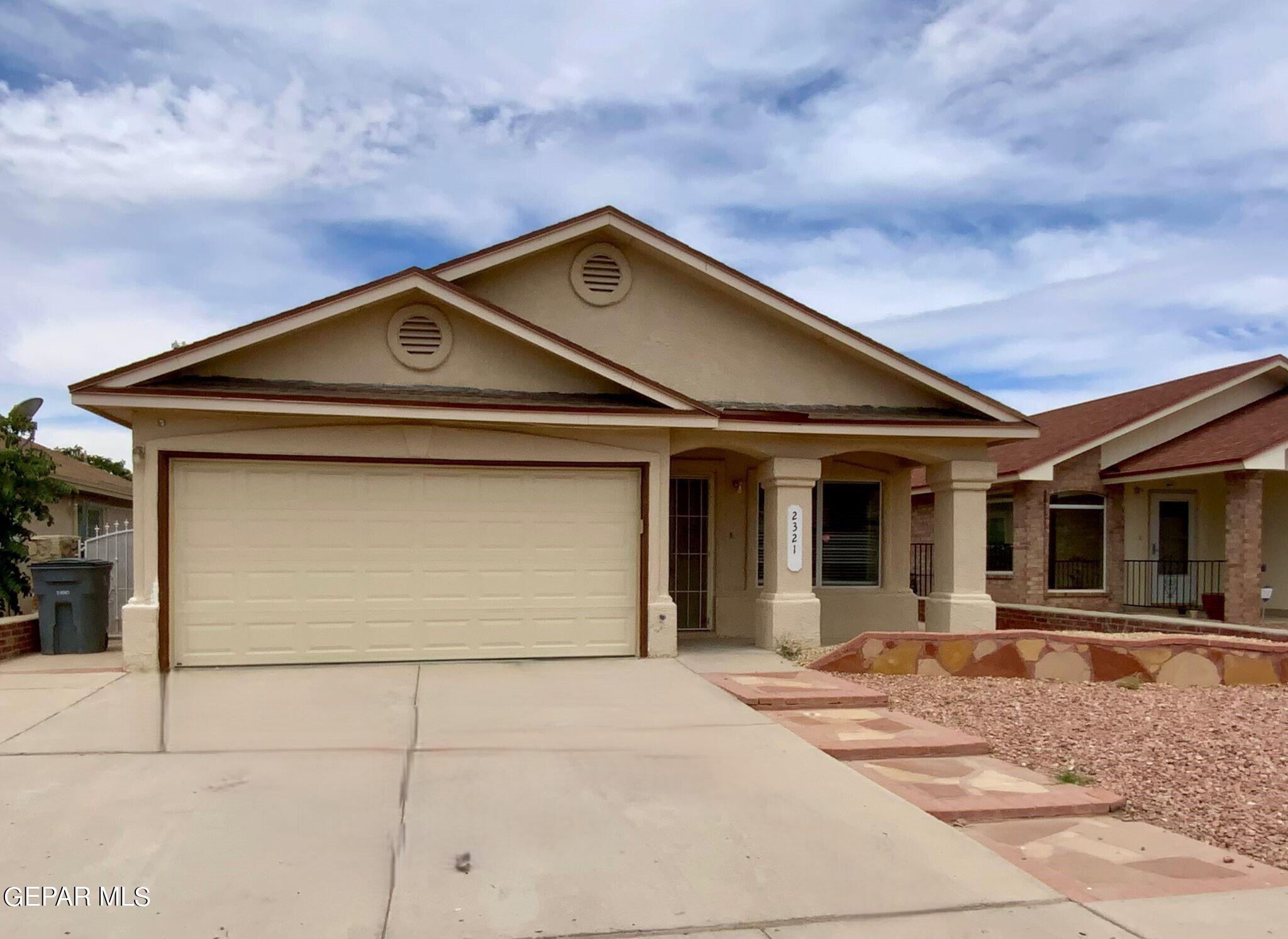 Joshua Louis Dr, El Paso, TX 79938