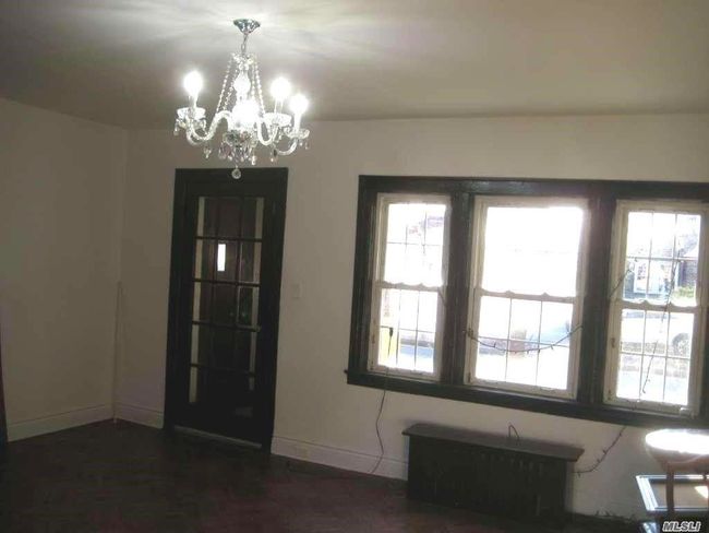 47 188 Th St, House other with 3 bedrooms, 2 bathrooms and null parking in Flushing NY | Image 13