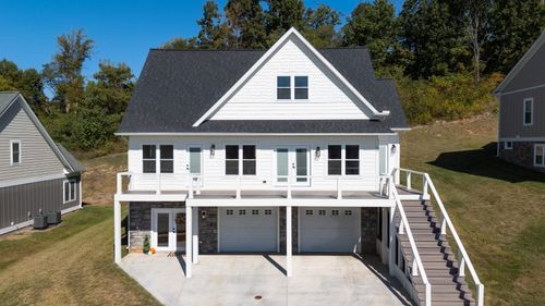 43 Mcilwee Ln, STAUNTON, VA, 24401-5791 | Card Image
