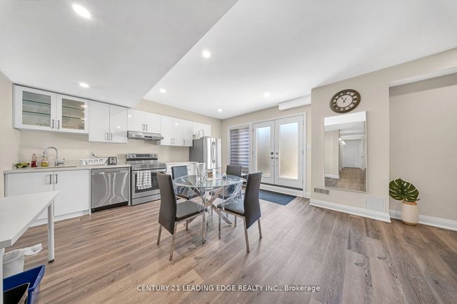 736 Hillview Cres, House other with 7 bedrooms, 5 bathrooms and 4 parking in Pickering ON | Image 34