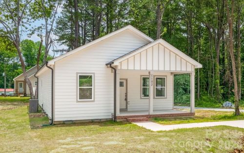 1102 Grady St, Salisbury, NC, 28144-3811 | Card Image